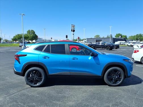 Marina Blue 2026 Chevrolet Trax ACTIV