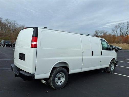 2025 Chevrolet Express 3500 Work Van