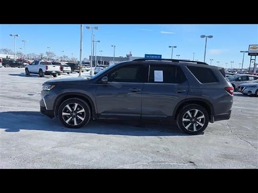 2025 Honda Pilot Touring
