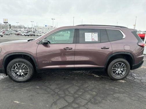 2025 GMC Acadia Elevation