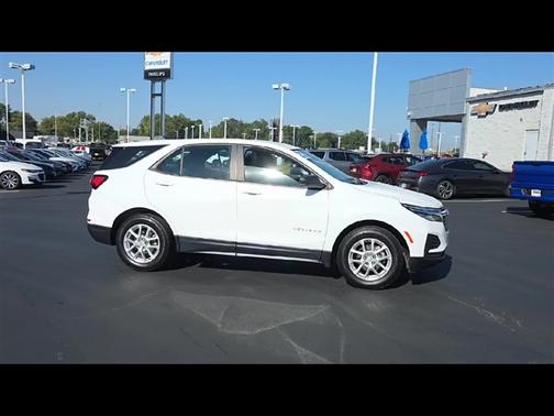 2022 Chevrolet Equinox LS