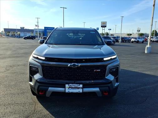 Sterling Gray Metallic 2026 Chevrolet Traverse Z71