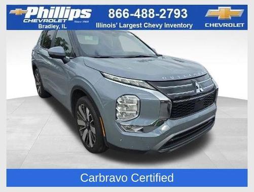 Moonstone Gray Metallic 2025 Mitsubishi Outlander SE