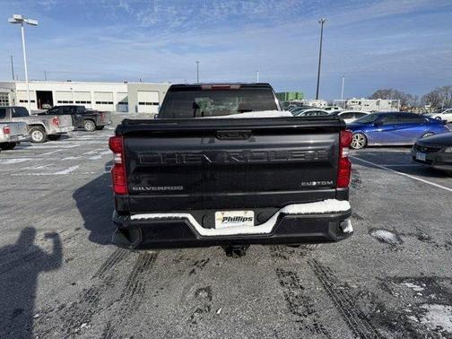 2022 Chevrolet Silverado 1500 Custom