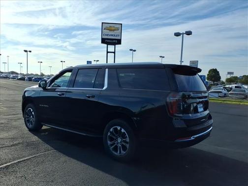 2025 Chevrolet Suburban LS