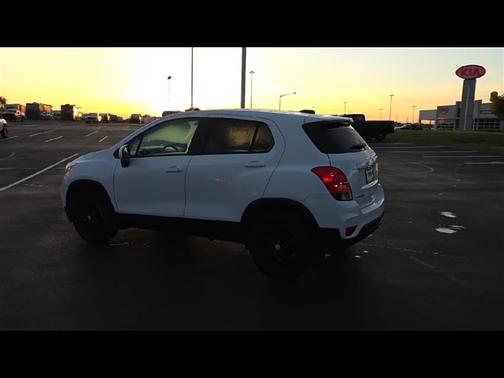2022 Chevrolet Trax LS