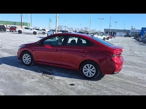 2022 Hyundai Accent SE