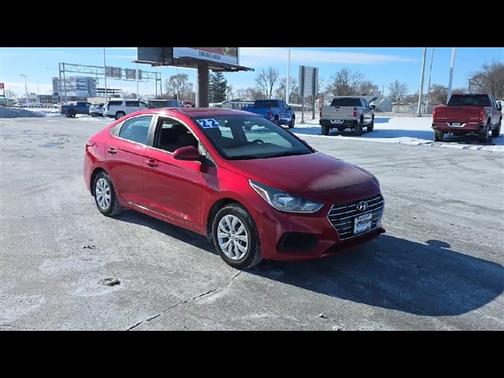 2022 Hyundai Accent SE