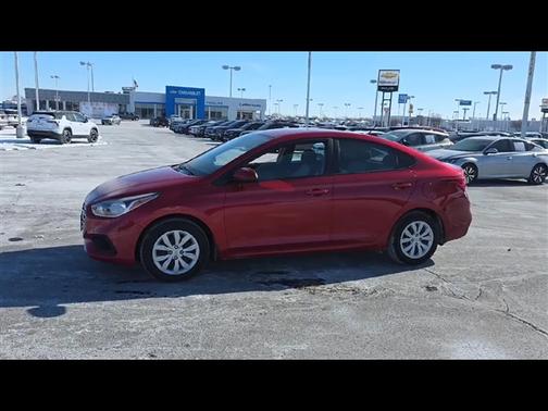 2022 Hyundai Accent SE