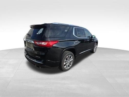 Mosaic Black Metallic 2019 Chevrolet Traverse Premier
