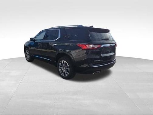 Mosaic Black Metallic 2019 Chevrolet Traverse Premier