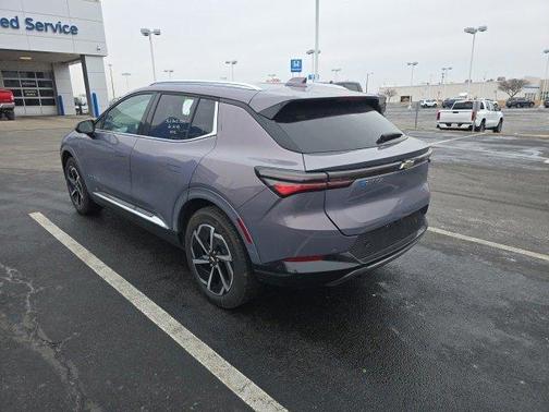 2025 Chevrolet Equinox EV LT 2