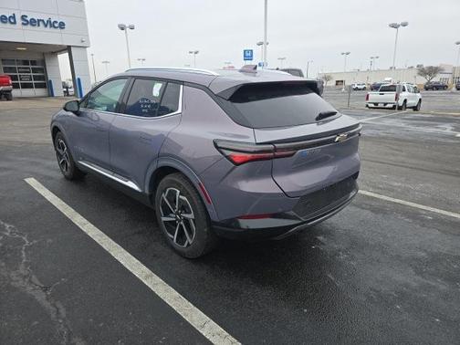 2025 Chevrolet Equinox EV LT 2