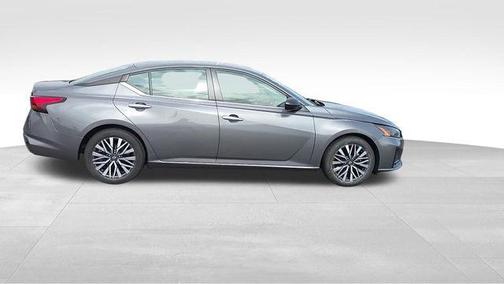 Gun Metallic 2024 Nissan Altima 2.5 SV