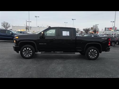 2022 Chevrolet Silverado 2500 Custom