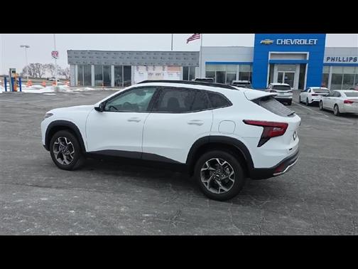 2025 Chevrolet Trax LT