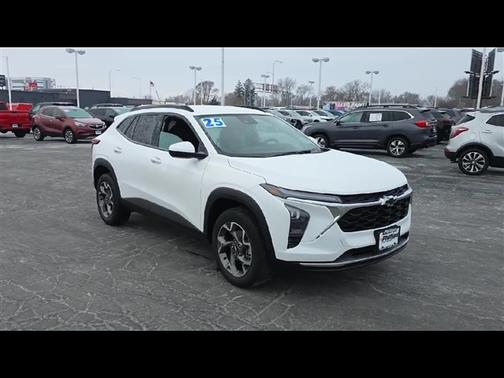 2025 Chevrolet Trax LT