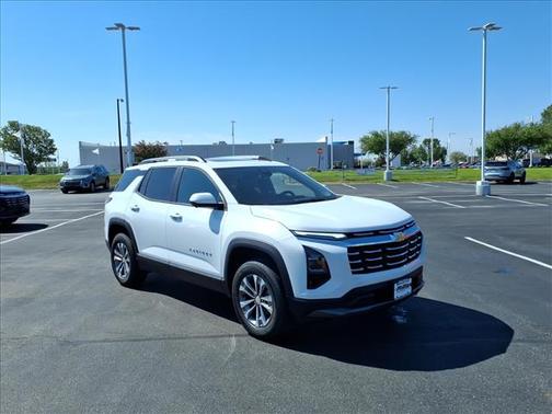 Summit White 2026 Chevrolet Equinox LT