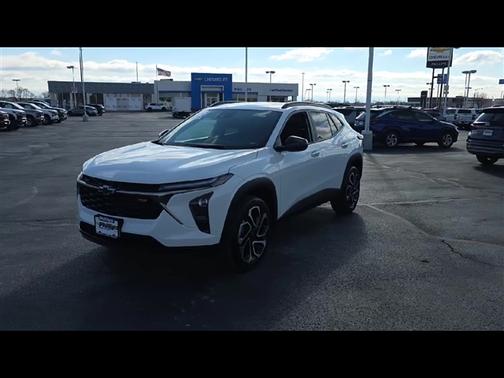 Summit White 2025 Chevrolet Trax 2RS