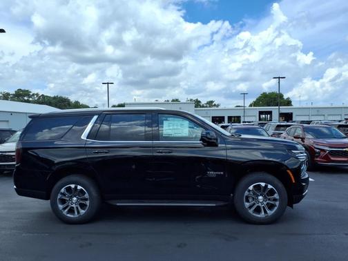 2025 Chevrolet Tahoe LS