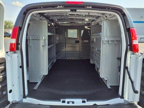 2025 Chevrolet Express 2500 Work Van