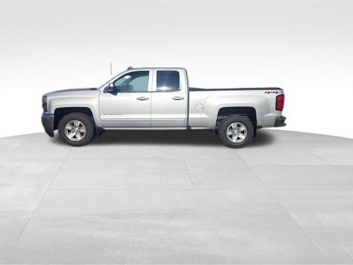 Silver Ice Metallic 2018 Chevrolet Silverado 1500 LT