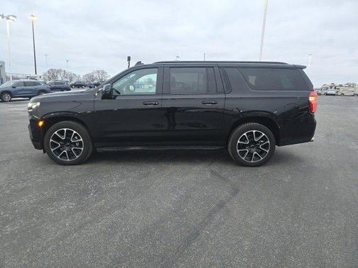 2022 Chevrolet Suburban RST