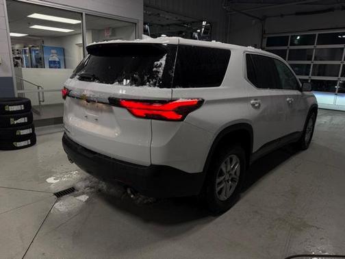 2023 Chevrolet Traverse LS