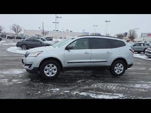 2017 Chevrolet Traverse LS