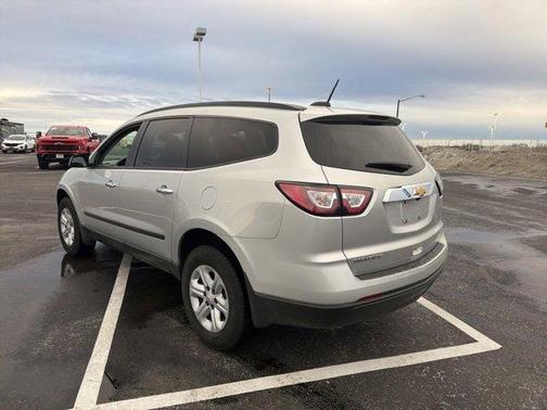 2017 Chevrolet Traverse LS