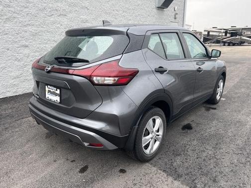 2023 Nissan Kicks S