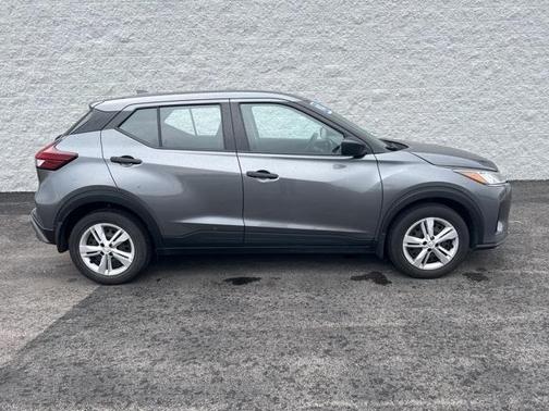 2023 Nissan Kicks S