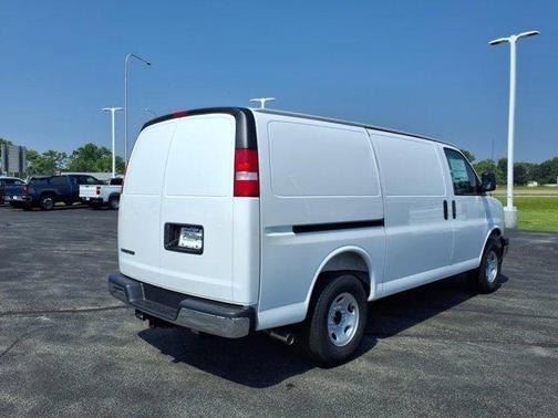 2025 Chevrolet Express 2500 Work Van