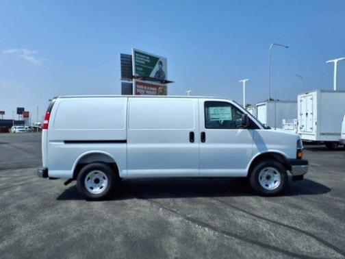 2025 Chevrolet Express 2500 Work Van