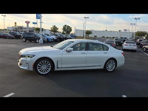 2020 BMW 740 i xDrive