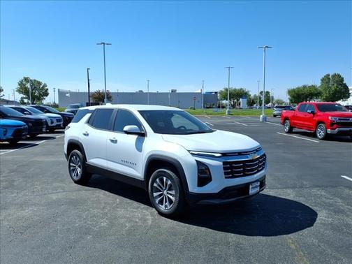 Summit White 2026 Chevrolet Equinox LT