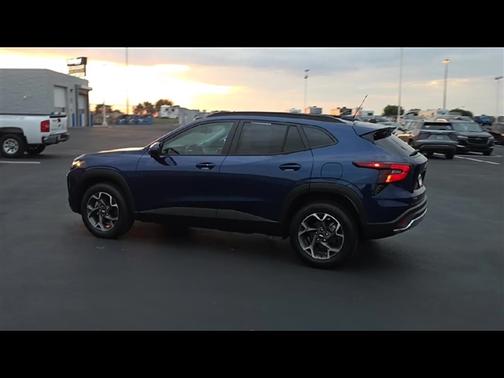 2024 Chevrolet Trax LT