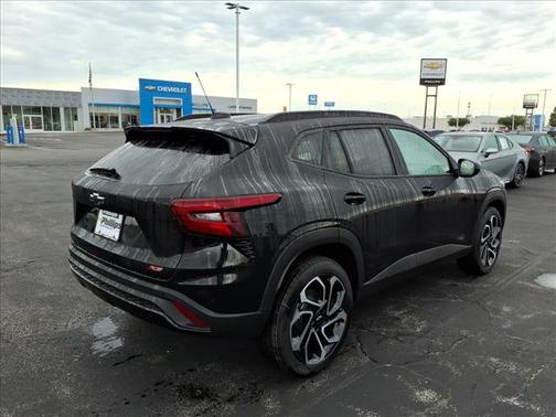 Mosaic Black Metallic 2026 Chevrolet Trax 2RS