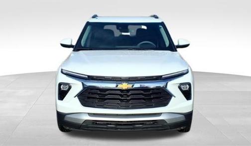 Summit White 2024 Chevrolet Trailblazer LT