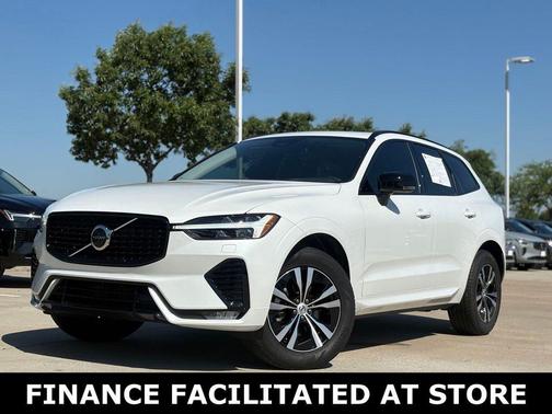 Crystal White Metallic 2025 Volvo XC60 B5 AWD