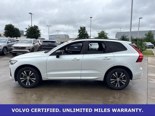 Crystal White Metallic 2025 Volvo XC60 B5 AWD