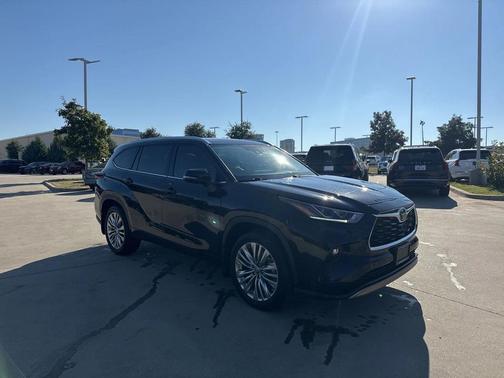 2024 Toyota Highlander Platinum