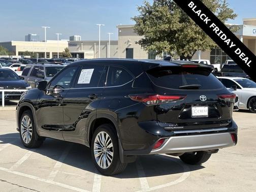 2024 Toyota Highlander Platinum