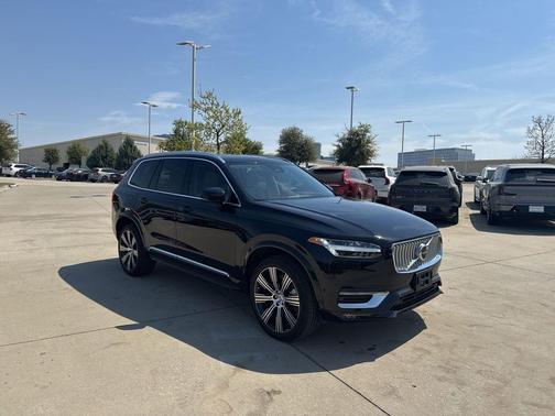 Onyx Black Metallic 2025 Volvo XC90 B6 Ultra