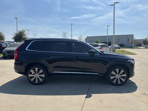 Onyx Black Metallic 2025 Volvo XC90 B6 Ultra