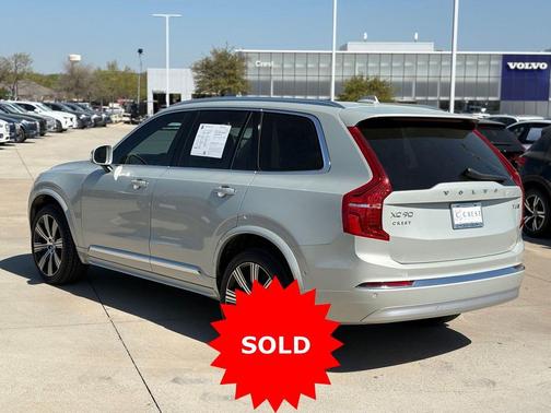 2022 Volvo XC90 T6 Inscription