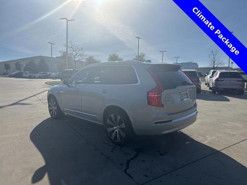 2022 Volvo XC90 T6 Inscription