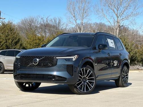2026 Volvo XC90 B6 Ultra Dark Theme 7-Seater