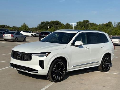 2026 Volvo XC90 B6 Plus 7-Seater