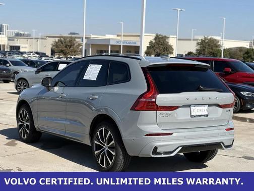 2025 Volvo XC60 B5 Plus